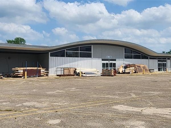 104 N Paris Street , Mexia, TX 76667