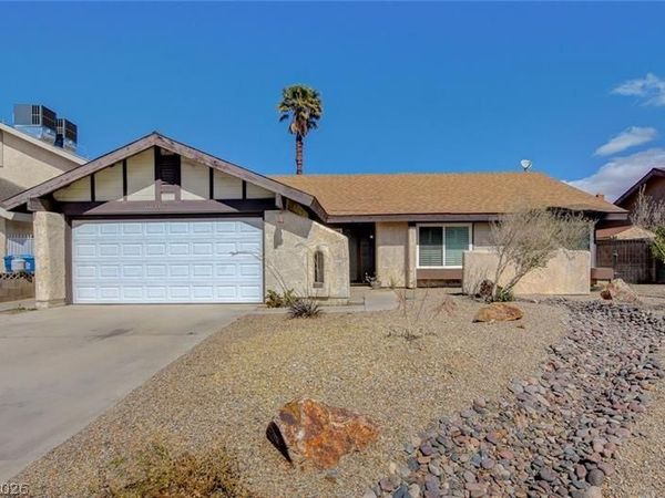 6616 Treadway Lane , Las Vegas, NV 89103