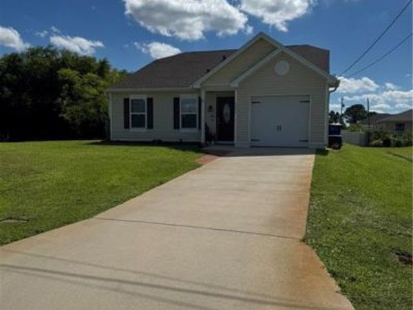 3305 25th ST SW, LEHIGH ACRES, FL 33976