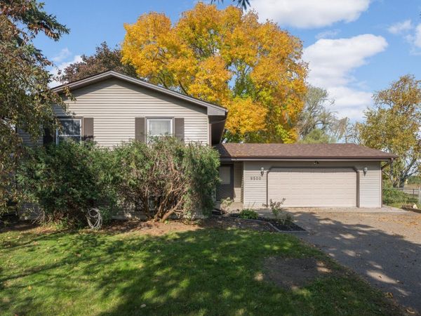 9500 99th Place N, Maple Grove, MN 55369