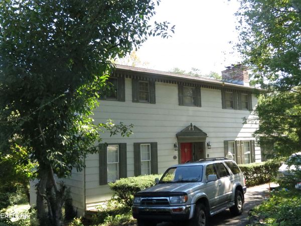 119 Clemson Drive, Oak Ridge, TN 37830