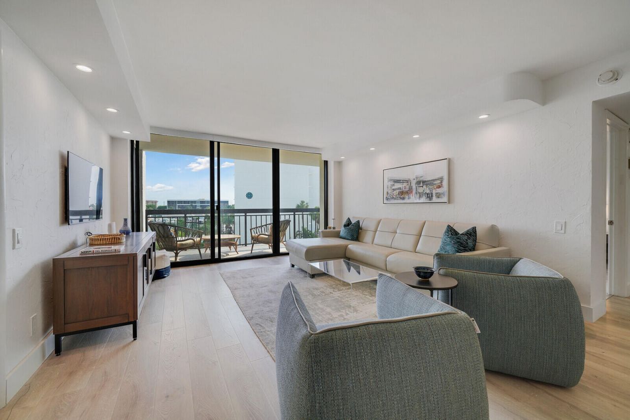 2697 N Ocean, Unit F-403, Boca Raton, FL 33431 Photo