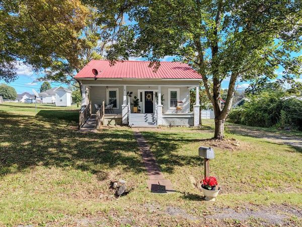 619 Indiana Ave , Etowah, TN 37331