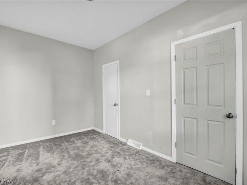 9610 Edmunds Avenue, Cleveland, OH 44106 Photo 12