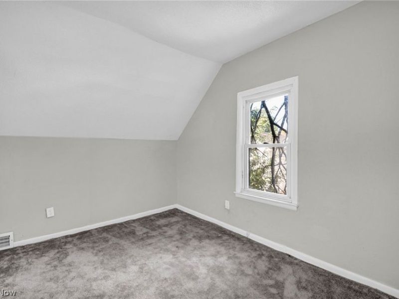 9610 Edmunds Avenue, Cleveland, OH 44106 Photo 20