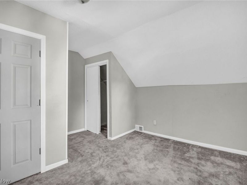 9610 Edmunds Avenue, Cleveland, OH 44106 Photo 21