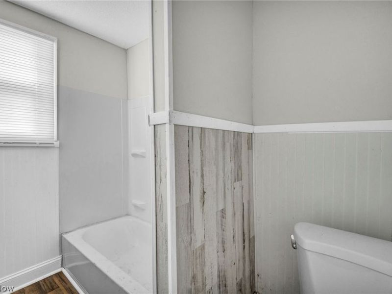 9610 Edmunds Avenue, Cleveland, OH 44106 Photo 32