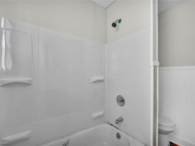 9610 Edmunds Avenue, Cleveland, OH 44106 Photo 34