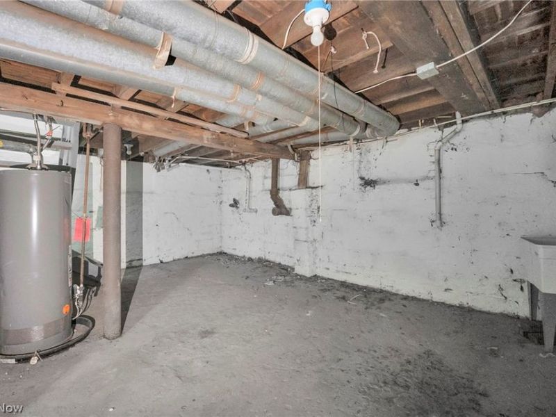 9610 Edmunds Avenue, Cleveland, OH 44106 Photo 39