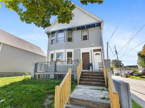 2463 W Chambers STREET, Unit 2465, Milwaukee, WI 53206
