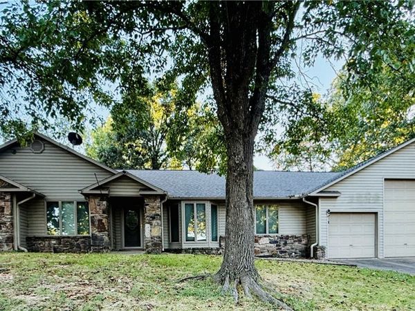 11 Wimbledon Way , Bella Vista, AR 72715