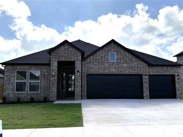 4745 W Succulent Street , Fayetteville, AR 72704