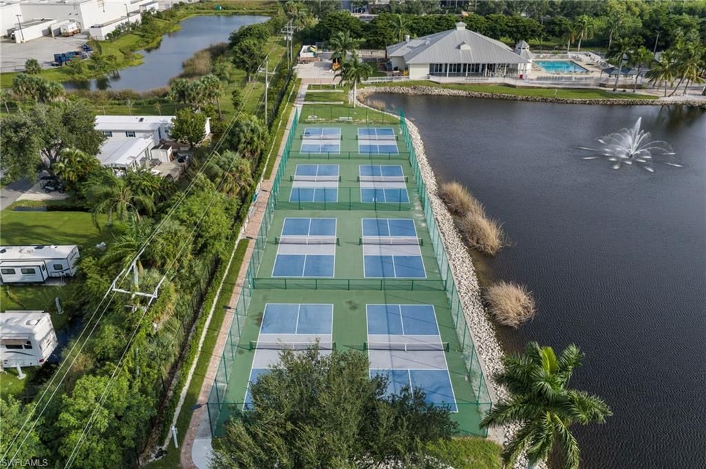 117 Pavillion Dr , Fort Myers Beach, FL 33931 Photo