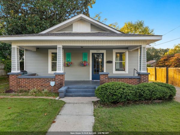 725 Jefferson St, Tuscumbia, AL 35674