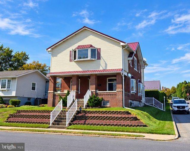 3335 N FRONT STREET , WHITEHALL, PA 18052