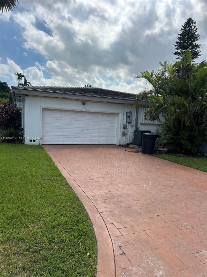 1490 Lenape Dr , Miami Springs, FL 33166 Photo