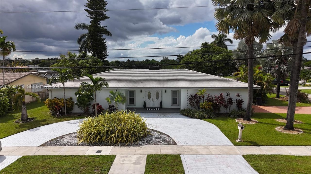 1490 Lenape Dr , Miami Springs, FL 33166 Photo