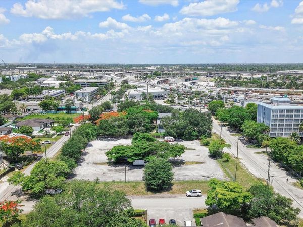 NW 1st Ave & 166 Street , North Miami Beach, FL 33169