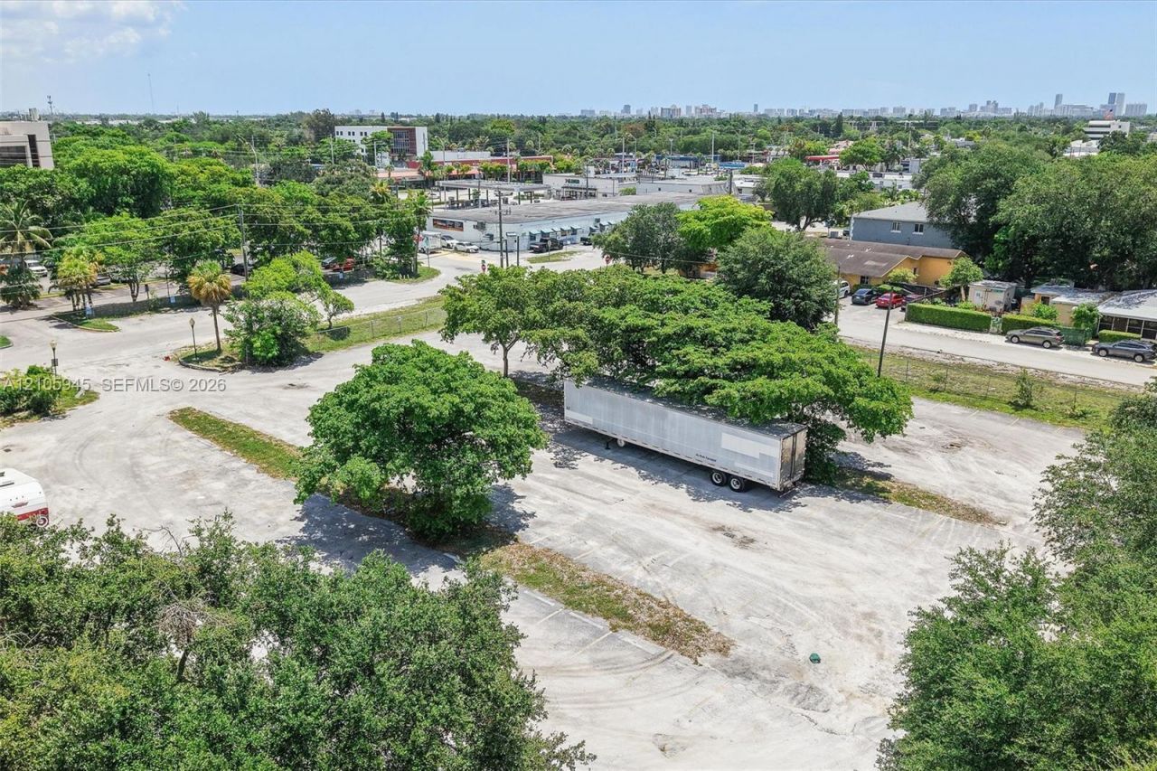 Nw 1st Ave & 166 Street , North Miami Beach, FL 33169 Photo