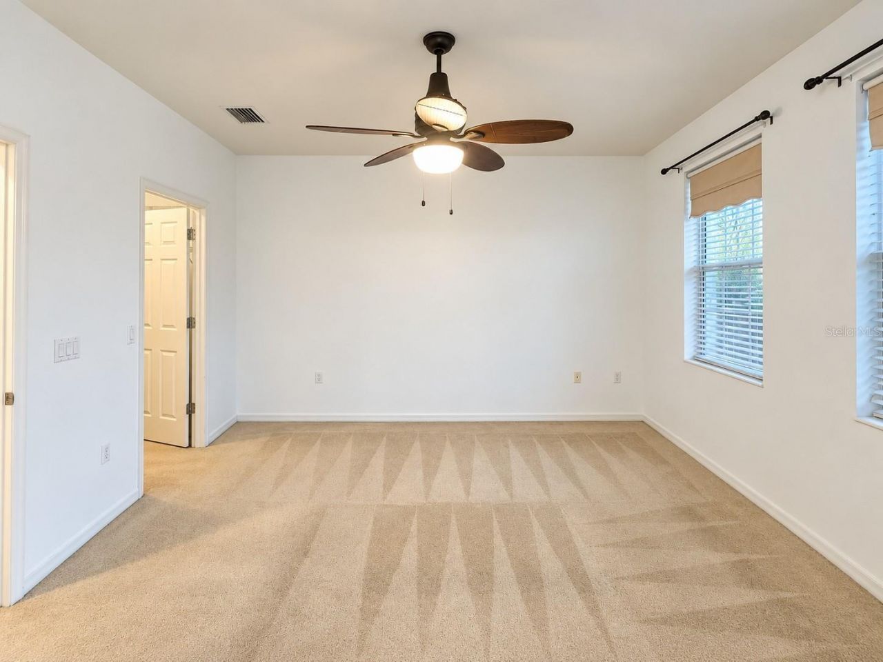 3880 82nd Avenue Circle E, Unit 104, Sarasota, FL 34243 Photo