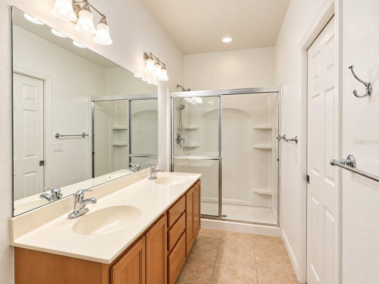 3880 82nd Avenue Circle E, Unit 104, Sarasota, FL 34243 Photo