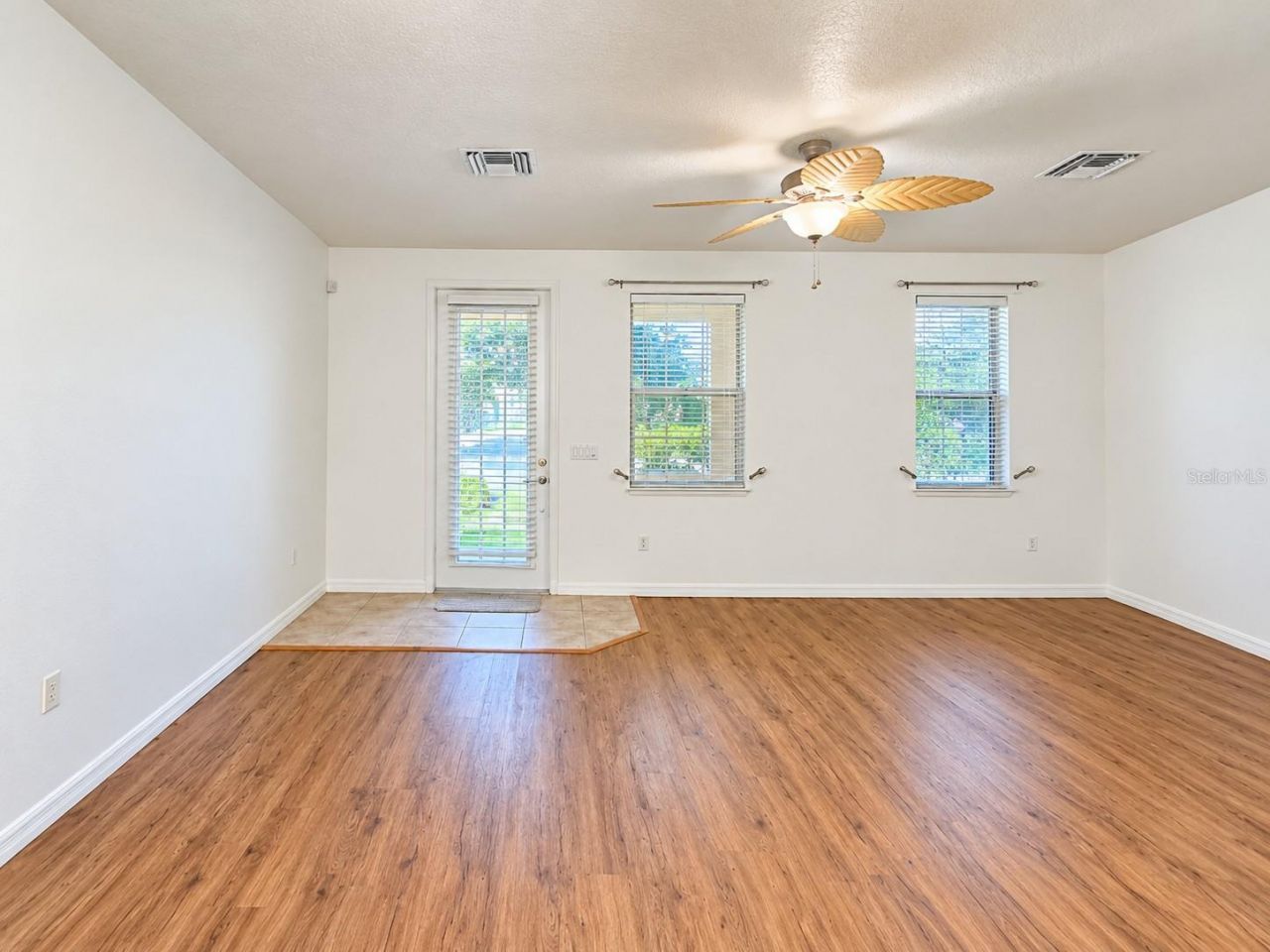 3880 82nd Avenue Circle E, Unit 104, Sarasota, FL 34243 Photo