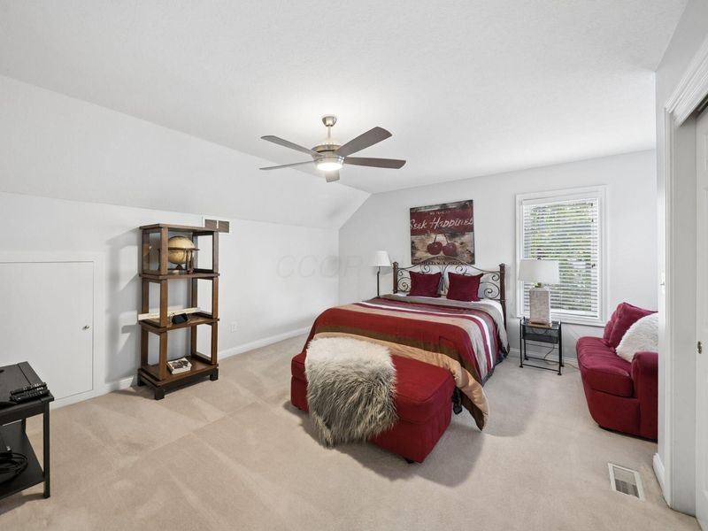586 Pinegrove Place , Columbus, OH 43230 Photo 35