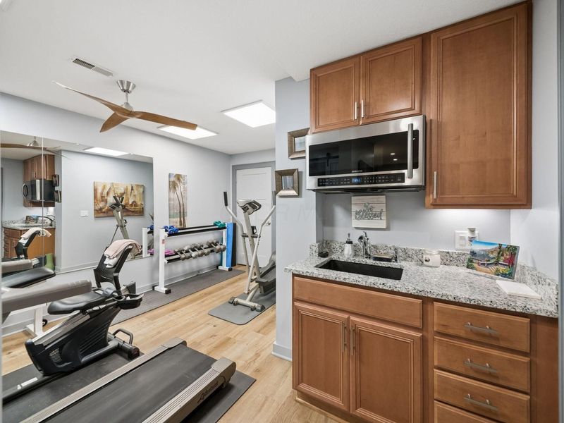 586 Pinegrove Place , Columbus, OH 43230 Photo 45