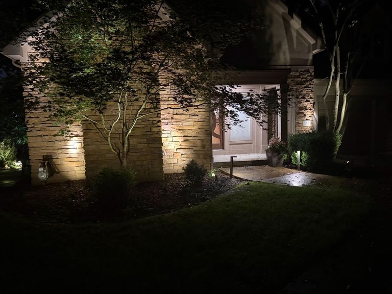 586 Pinegrove Place , Columbus, OH 43230 Photo 5