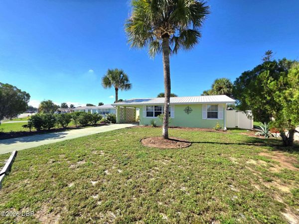 15 Alamanda Drive, Ormond Beach, FL 32176