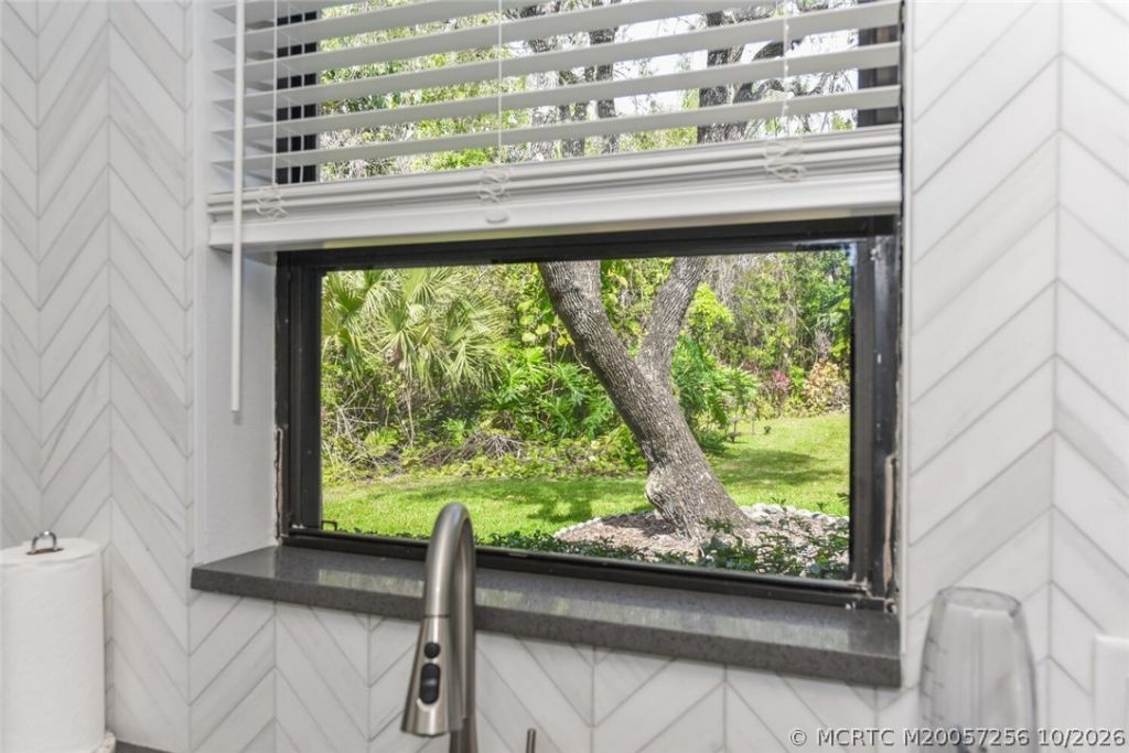 541 SW South River Drive, Unit 103, Stuart, FL 34997 Photo