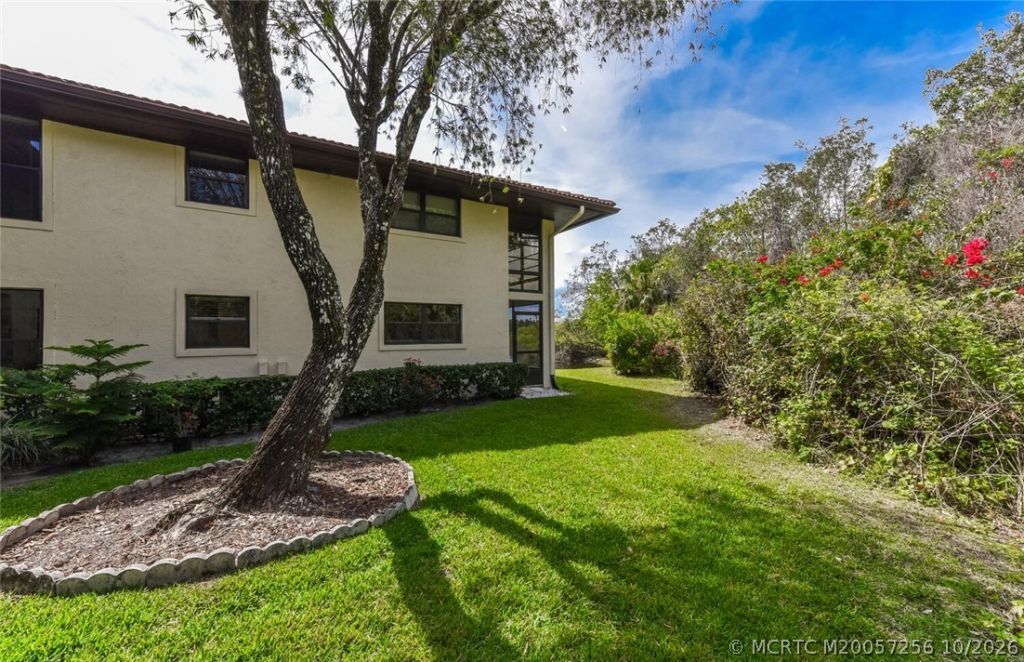 541 SW South River Drive, Unit 103, Stuart, FL 34997 Photo