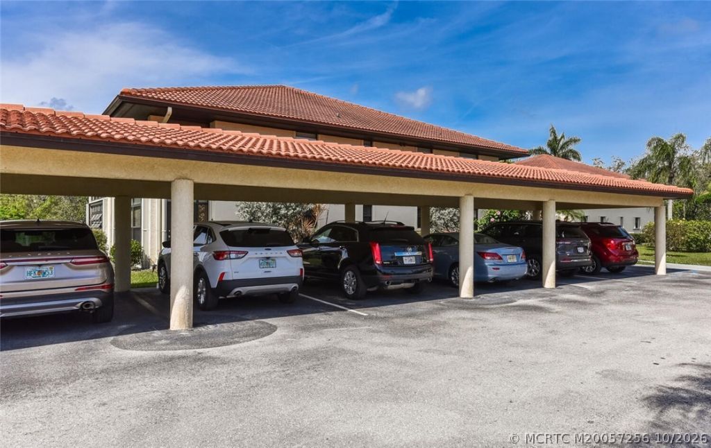 541 SW South River Drive, Unit 103, Stuart, FL 34997 Photo