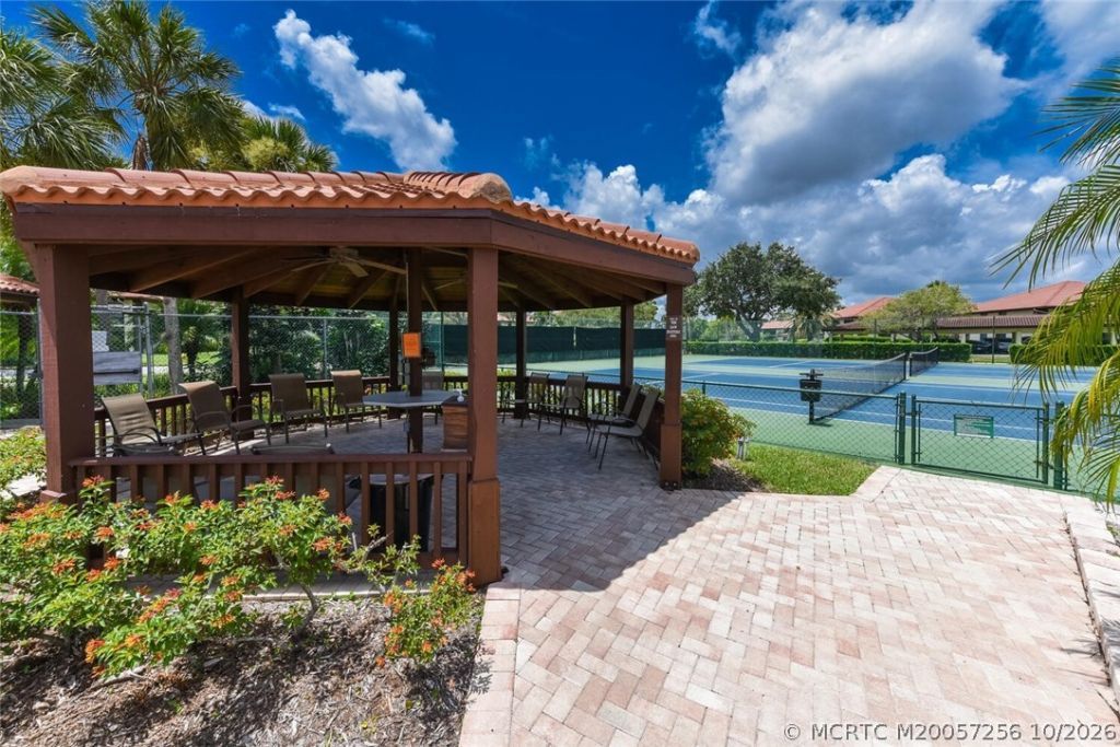 541 SW South River Drive, Unit 103, Stuart, FL 34997 Photo
