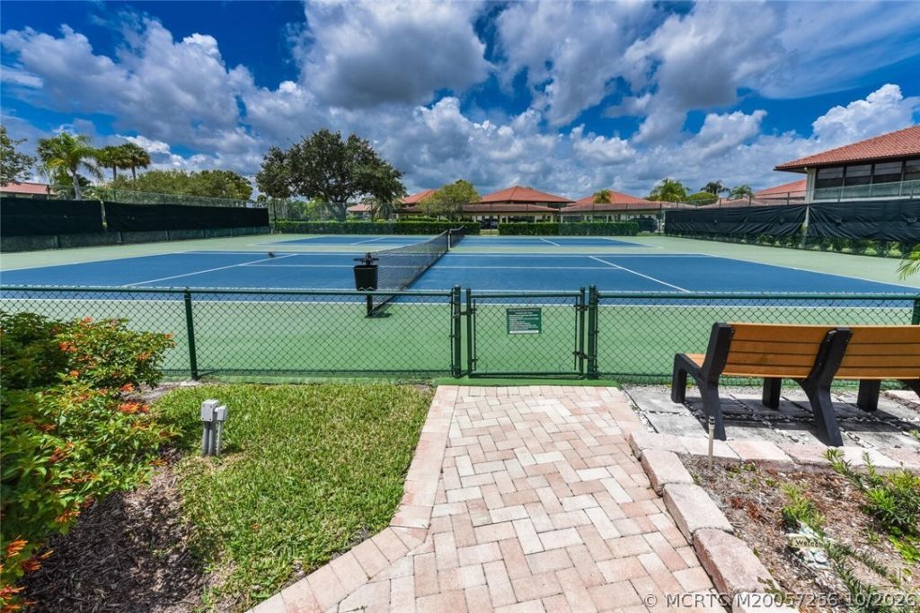 541 SW South River Drive, Unit 103, Stuart, FL 34997 Photo