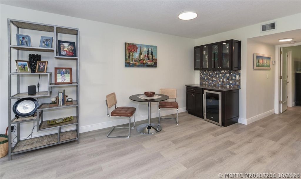 541 SW South River Drive, Unit 103, Stuart, FL 34997 Photo