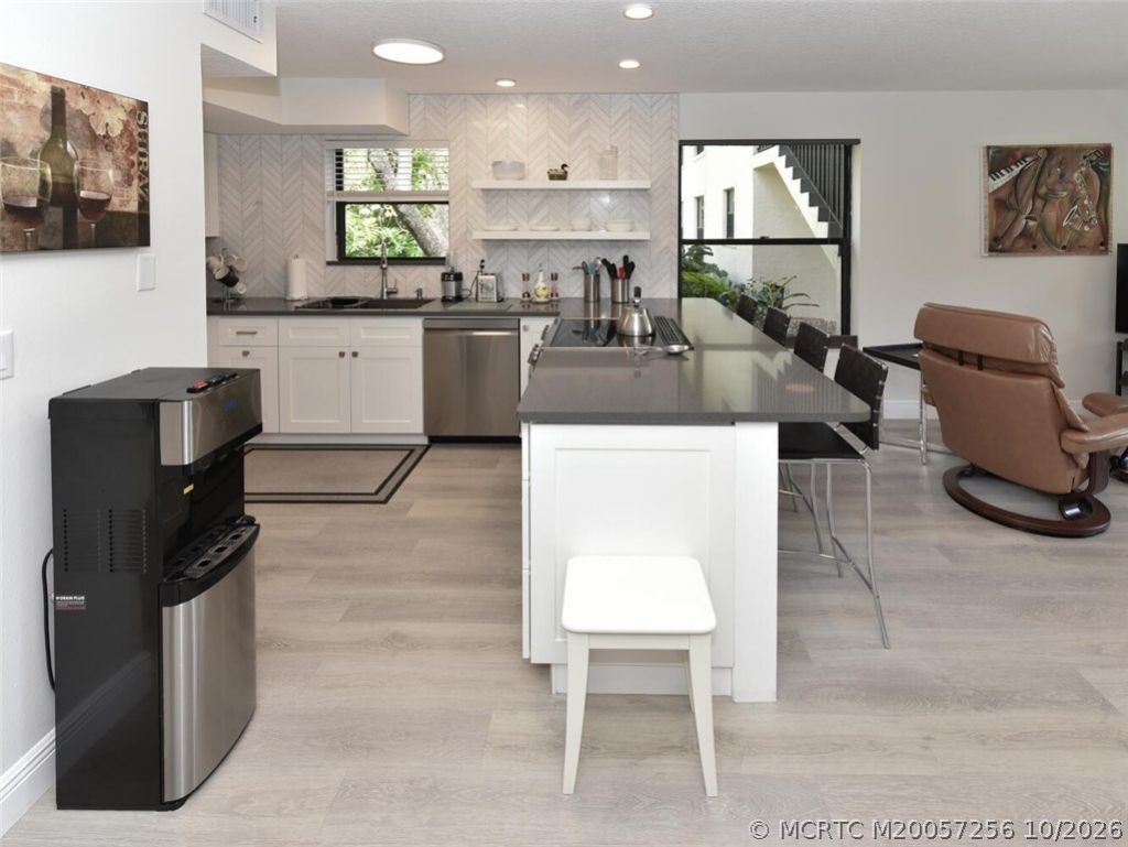 541 SW South River Drive, Unit 103, Stuart, FL 34997 Photo
