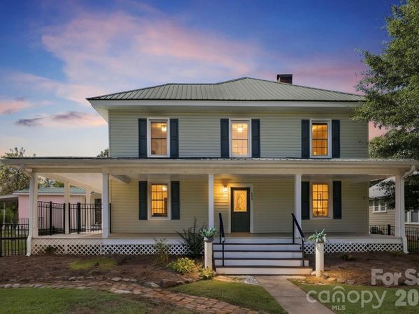 444 S Broad Street, Brevard, NC 28712