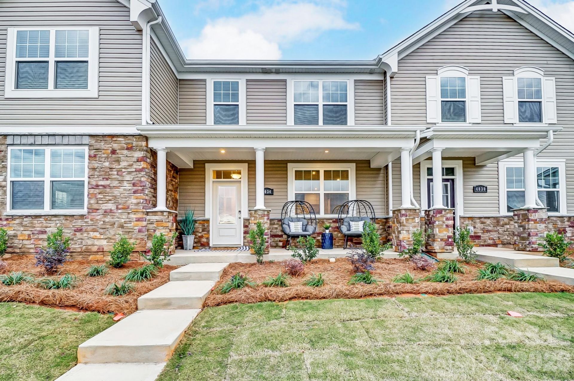 3805 Cheyney Park Drive, Charlotte, NC 28269 Main Photo