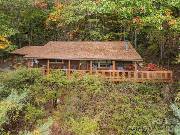 250 Creekside Drive, Maggie Valley, NC 28751