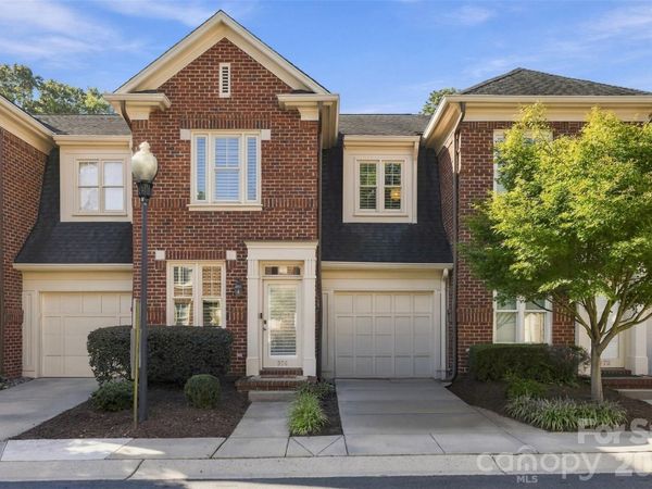 976 Park Slope Drive, Charlotte, NC 28209
