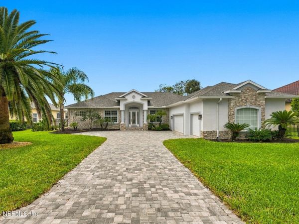 24 OLD OAK Drive S, Palm Coast, FL 32137