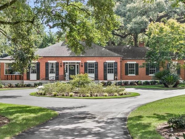 30 Japonica Avenue, Mobile, AL 36606