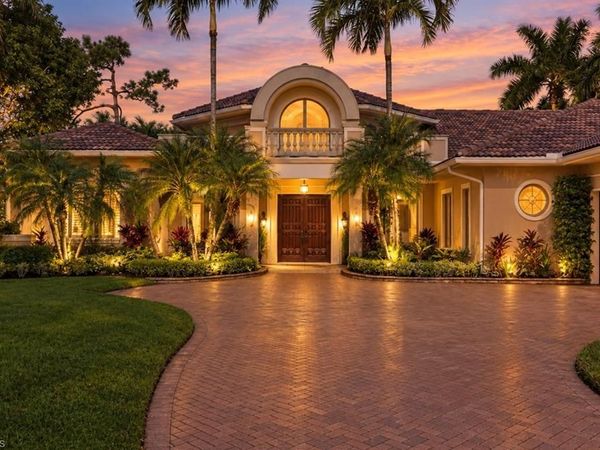 7405 Treeline DR , NAPLES, FL 34119