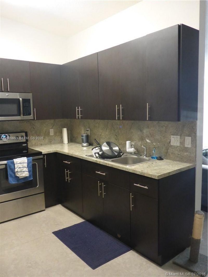 6880 NW 166th Ter , Unit 1001, Miami Lakes, FL 33014 Photo