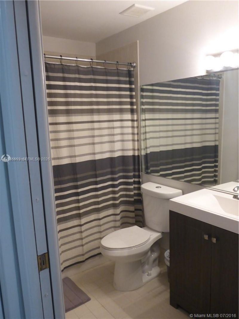 6880 NW 166th Ter , Unit 1001, Miami Lakes, FL 33014 Photo