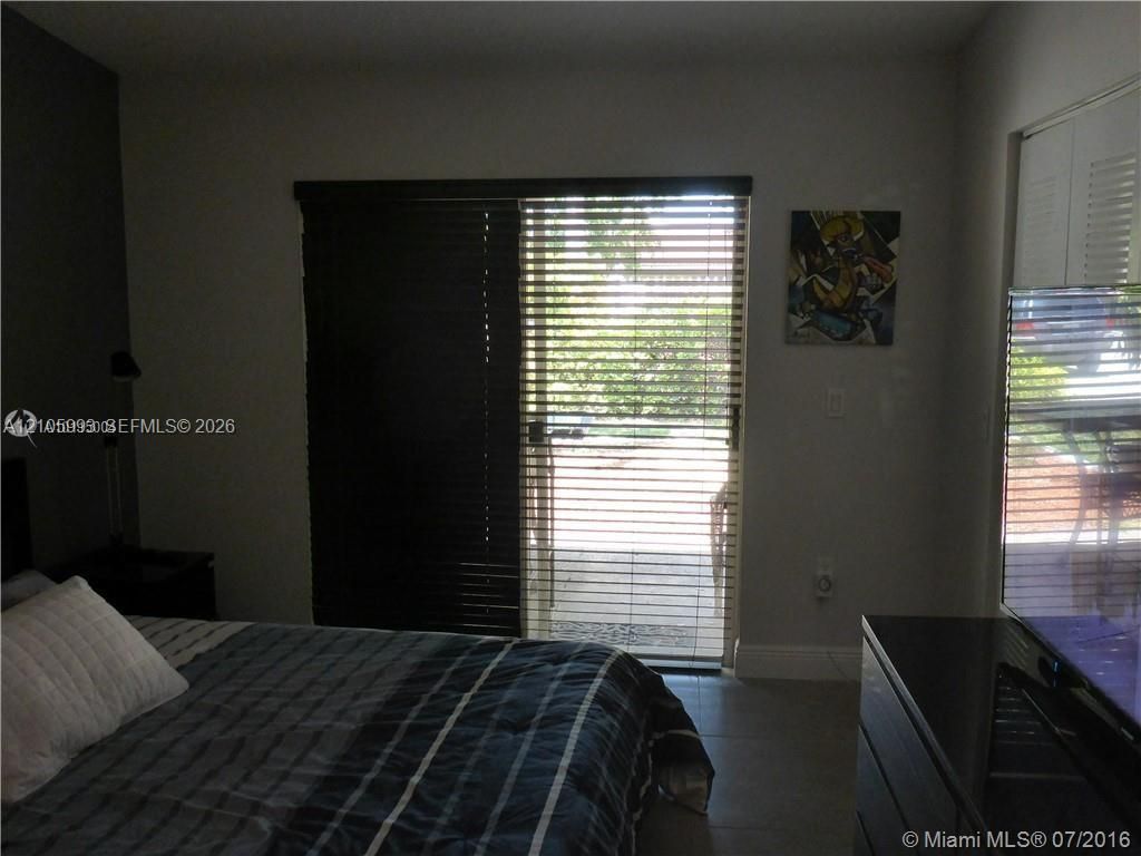 6880 NW 166th Ter , Unit 1001, Miami Lakes, FL 33014 Photo