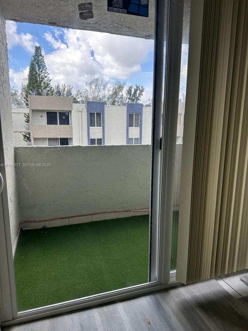 10000 NW 80 Ct , Unit 2543, Hialeah Gardens, FL 33016 Photo