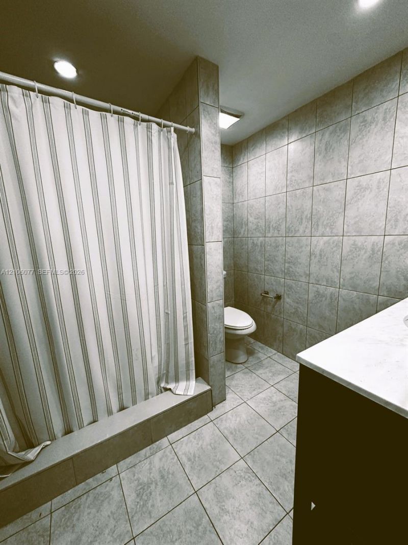 10000 NW 80 Ct , Unit 2543, Hialeah Gardens, FL 33016 Photo