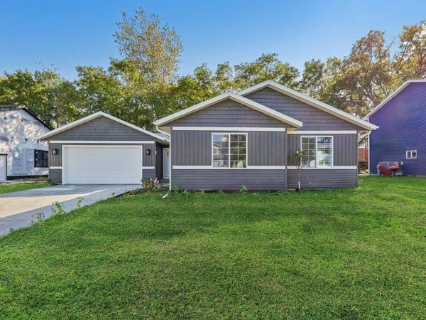 902 Garity Street, Jefferson, WI 53549